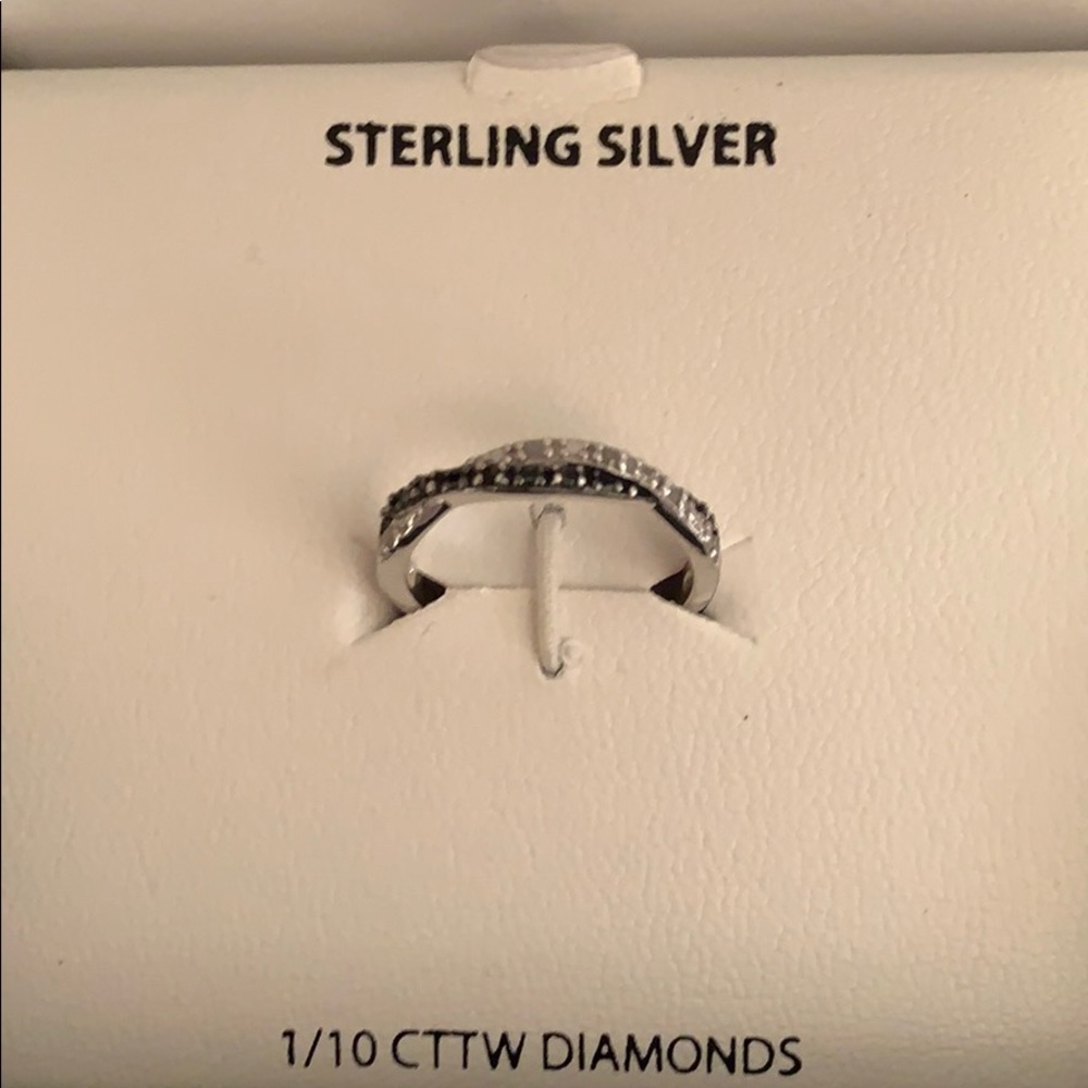 DIAMOND RING SZ 8